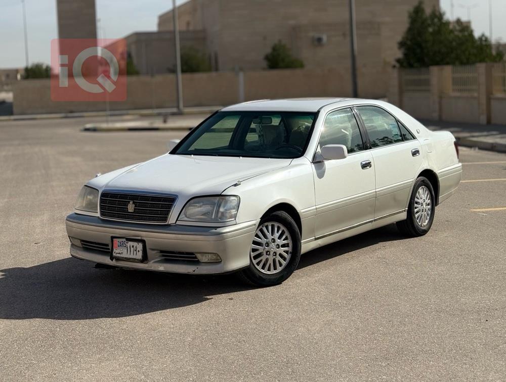 تويوتا كراون